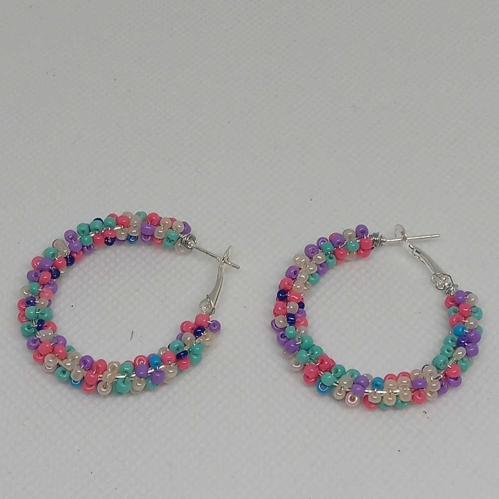 Hand Crafted Multicolor Beaded Earrings - Picture 3 of 5